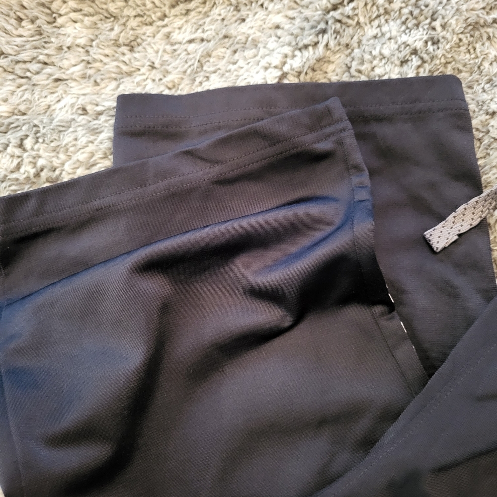 Under Armour Athletic/ Sports Pants Gray Youth L with Drawstring, Pockets